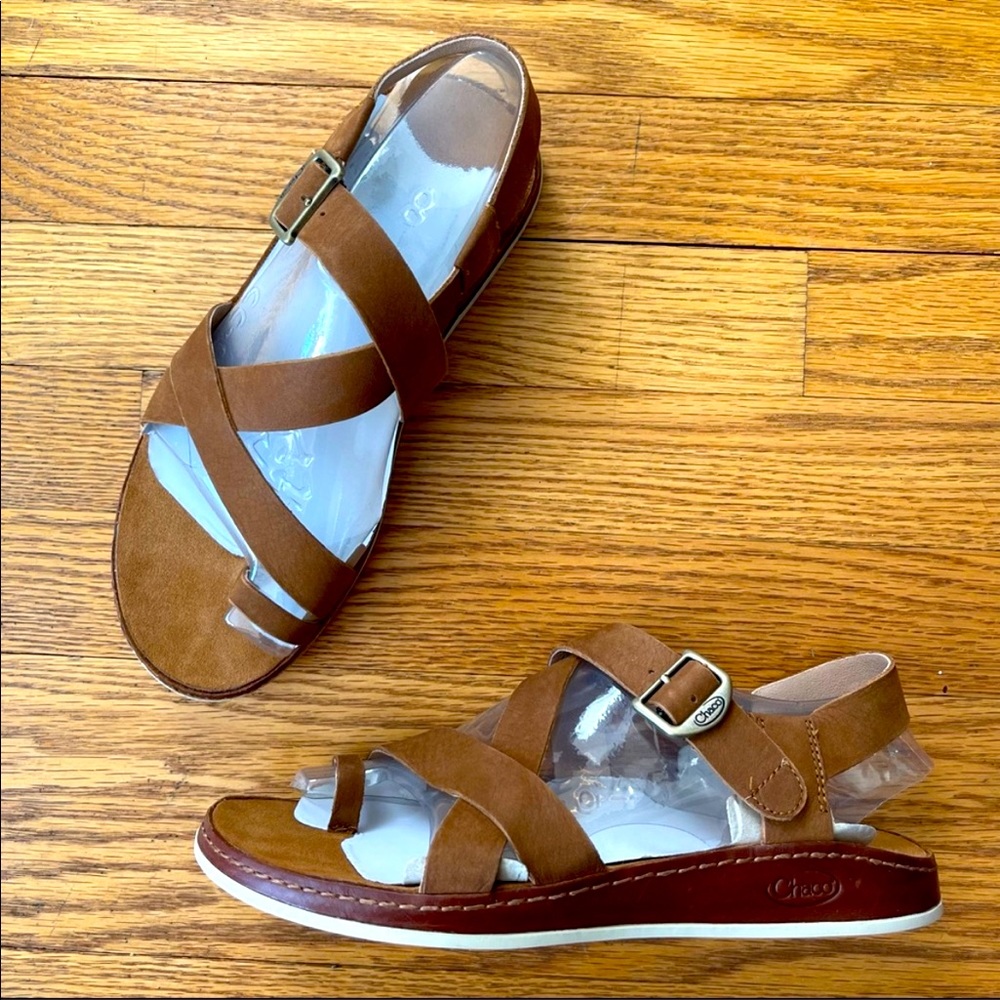 NEW Chaco Wayfarer Loop Sandal Toffee Caramel Leather Size 8 NWT